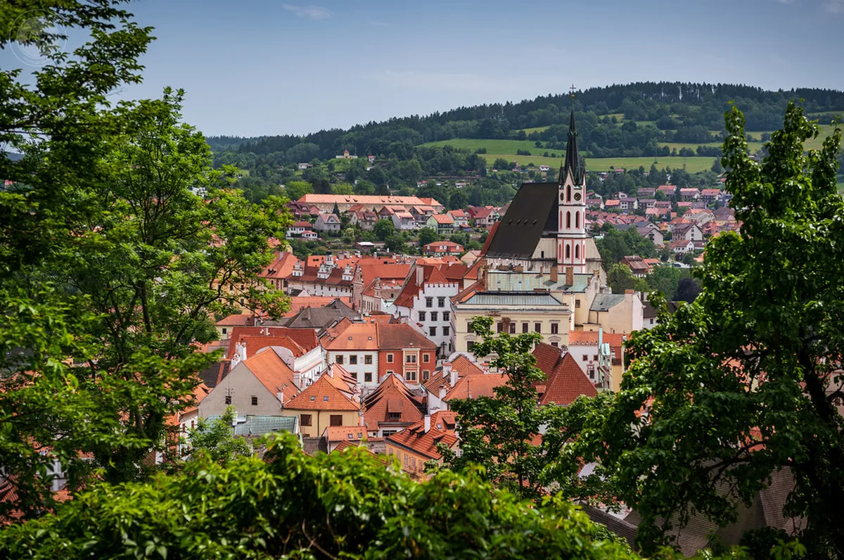 Visit Český Krumlov: Best Views, Castle Guides & 2026 Itineraries